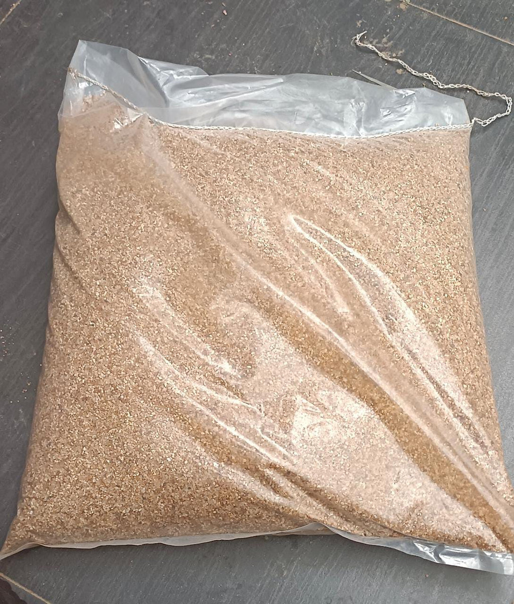 Golden River Sand Per kg (Pre-washed)