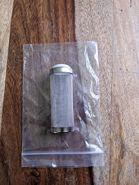 Canister inlet pipe mesh