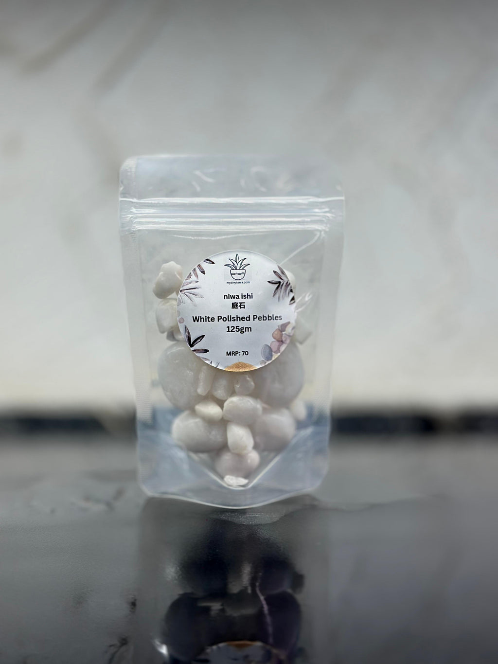 Niwa-ishi (庭石) – White Polished Pebbles 125g