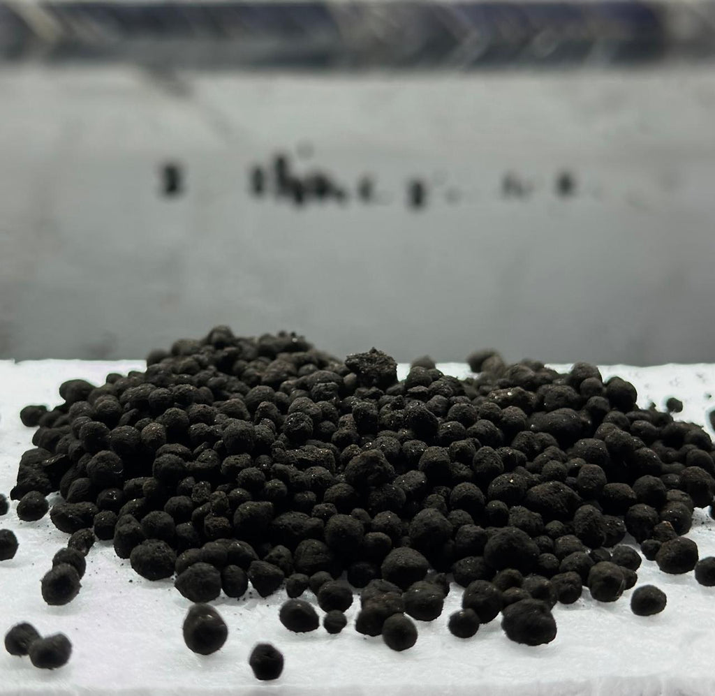 Niwa-ishi (庭石) – Aqua Soil 250g