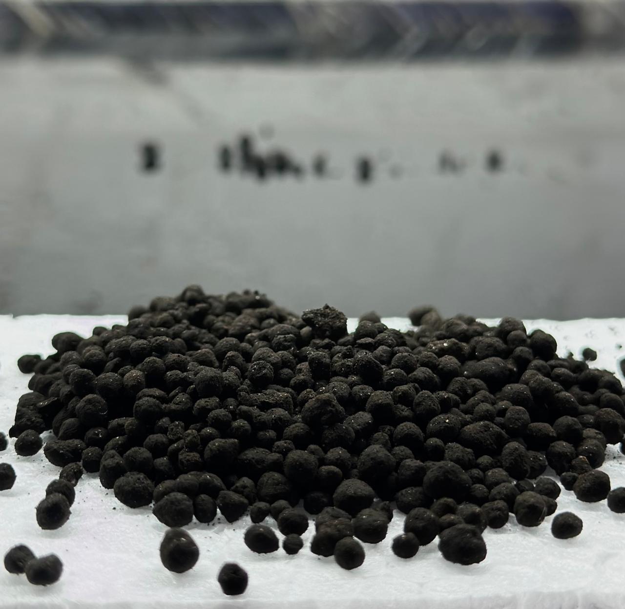 Niwa-ishi (庭石) – Aqua Soil 250g