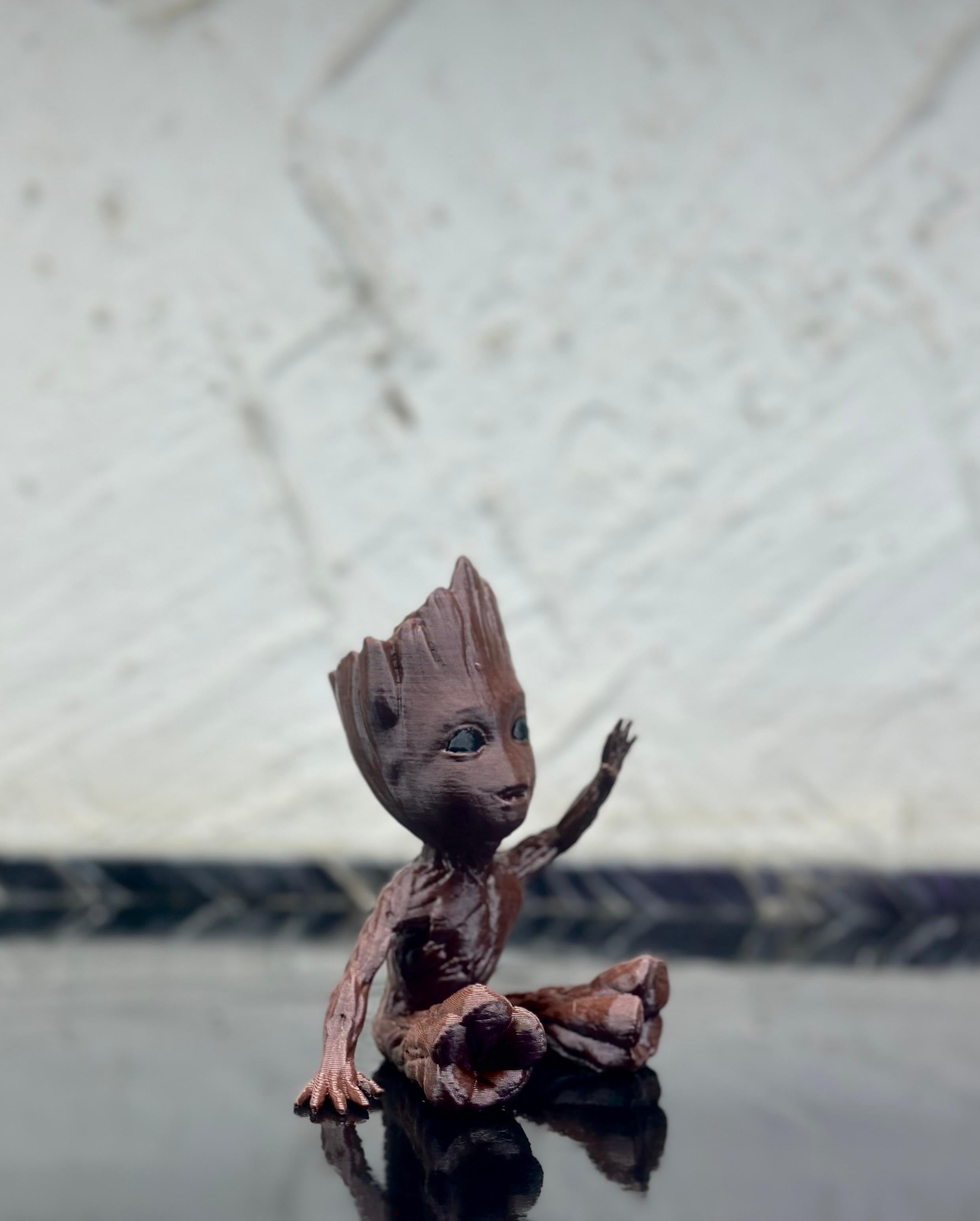 Baby Groot - Brown