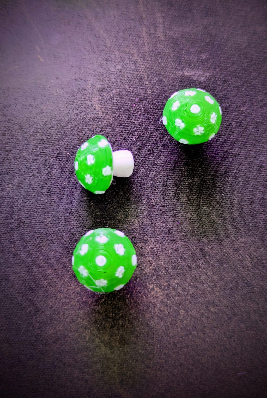 3D Mushrooms Green and White - Small